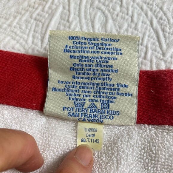 Pottery Barn Kids Red Fish Towel Set - Picture 5 of 6